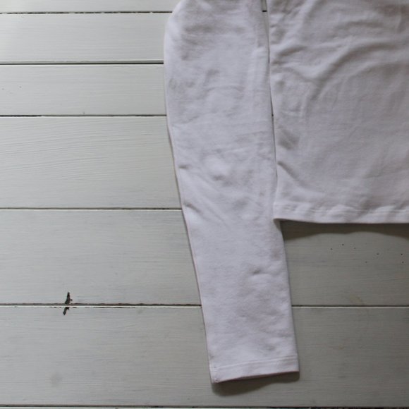 White Low Back Long Sleeve Cropped T-Shirt, Hollister - Picture 7 of 8